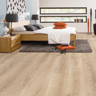 Tudorwoods-La-Vida-Laminate-Flooring-Tanned-Oak-Feature